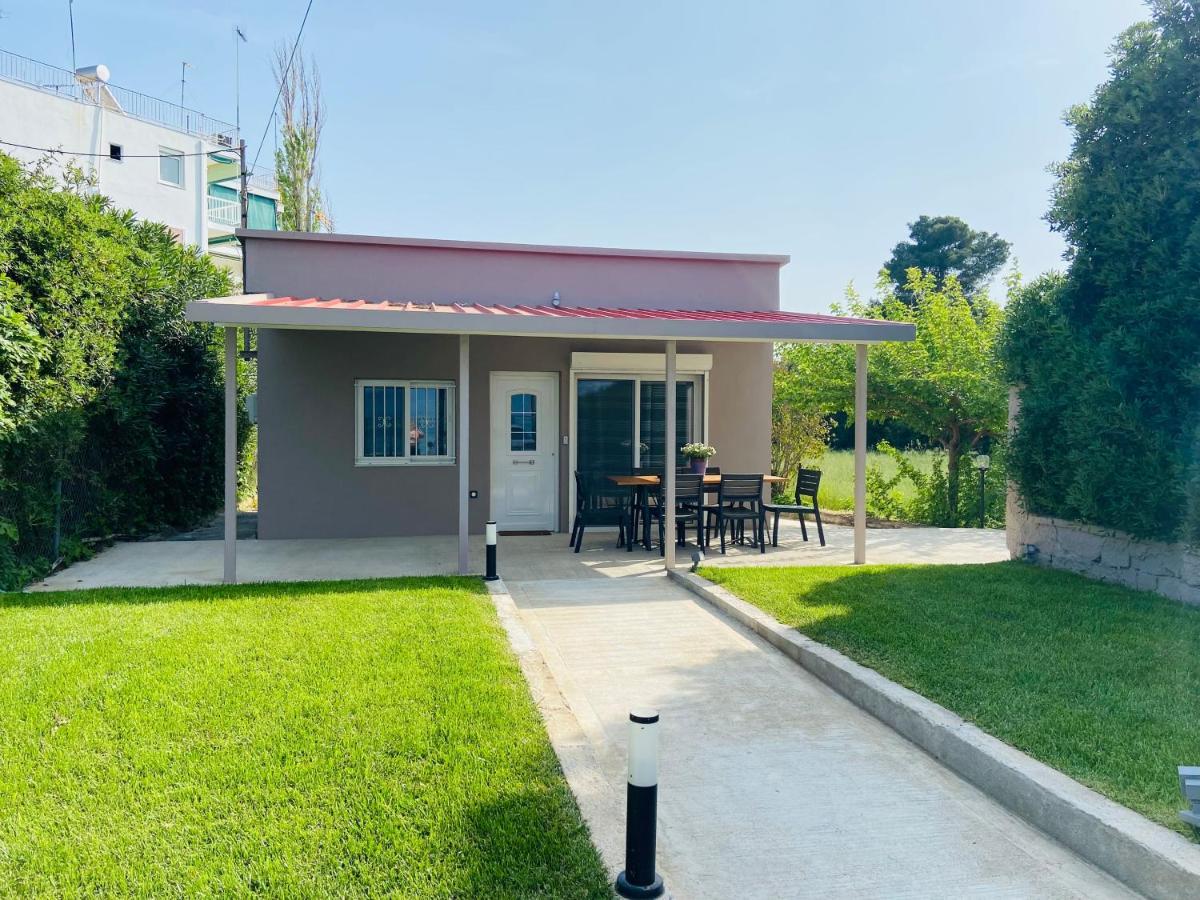 M & F House Holiday home Oropos